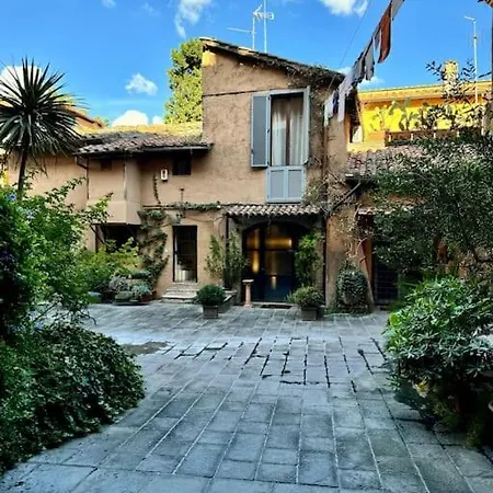 Via Del Moro Charming Trastevere Mimi & Coco *
